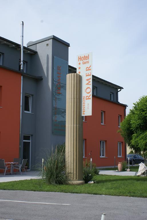 Pension Zum Romer Enns Εξωτερικό φωτογραφία