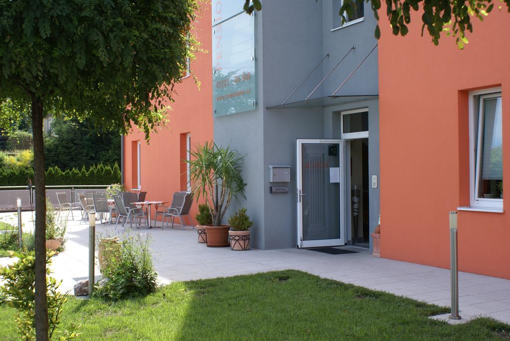 Pension Zum Romer Enns Εξωτερικό φωτογραφία