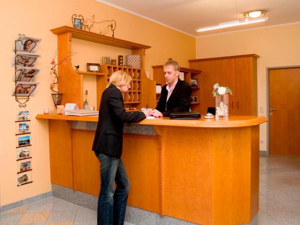 Pension Zum Romer Enns Εξωτερικό φωτογραφία